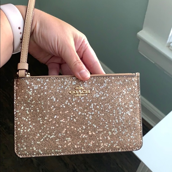 Coach gold glitter wristlet. 🔅make offer! 🔅 - Picture 5 of 6